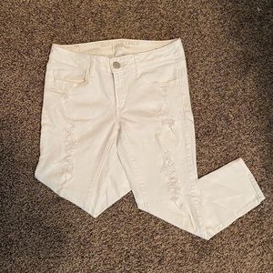 Size 6 American eagle white jeans
